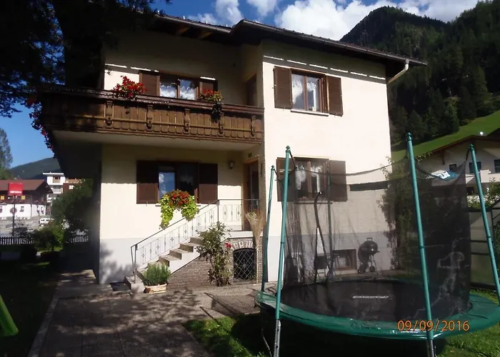 アパート Leszek Elis 141 ゼー